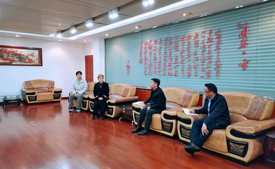 新加坡PCF华文幼师项目负责人来校交流访问_副本
